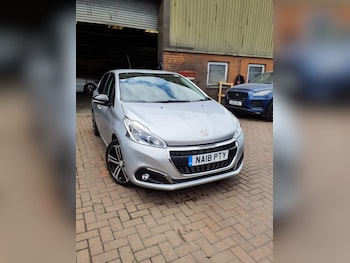 Used Peugeot 208 2018 for sale - 79598647: Photo
