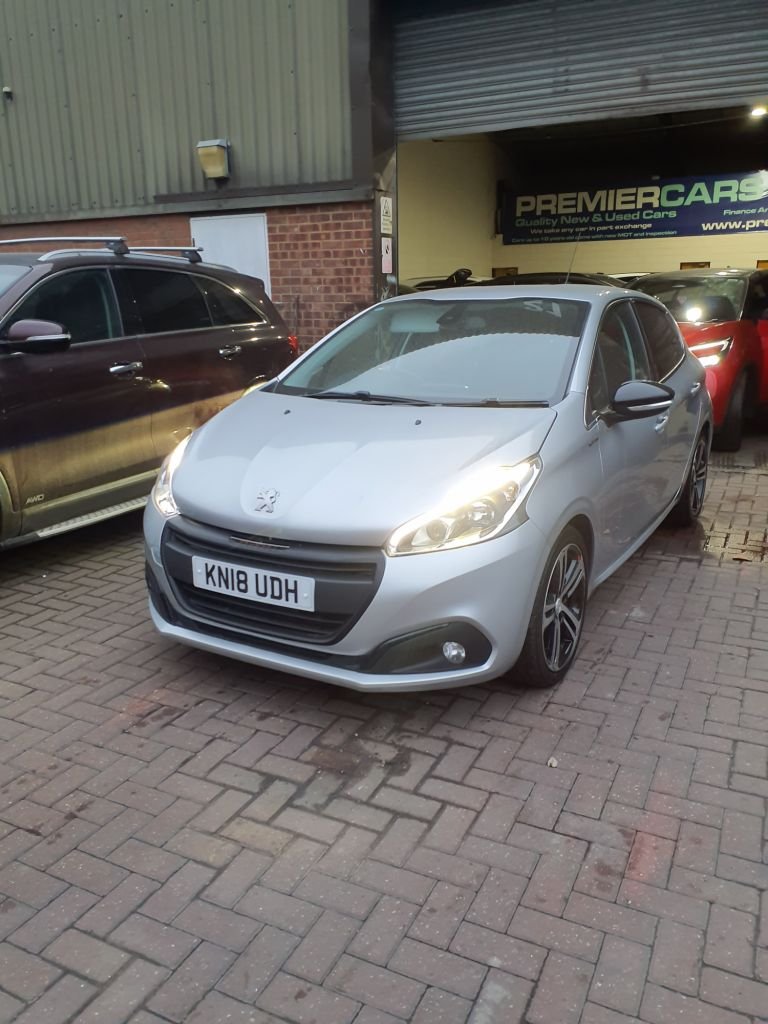 Used Peugeot 208 2018 for sale - 76430080: Photo 3