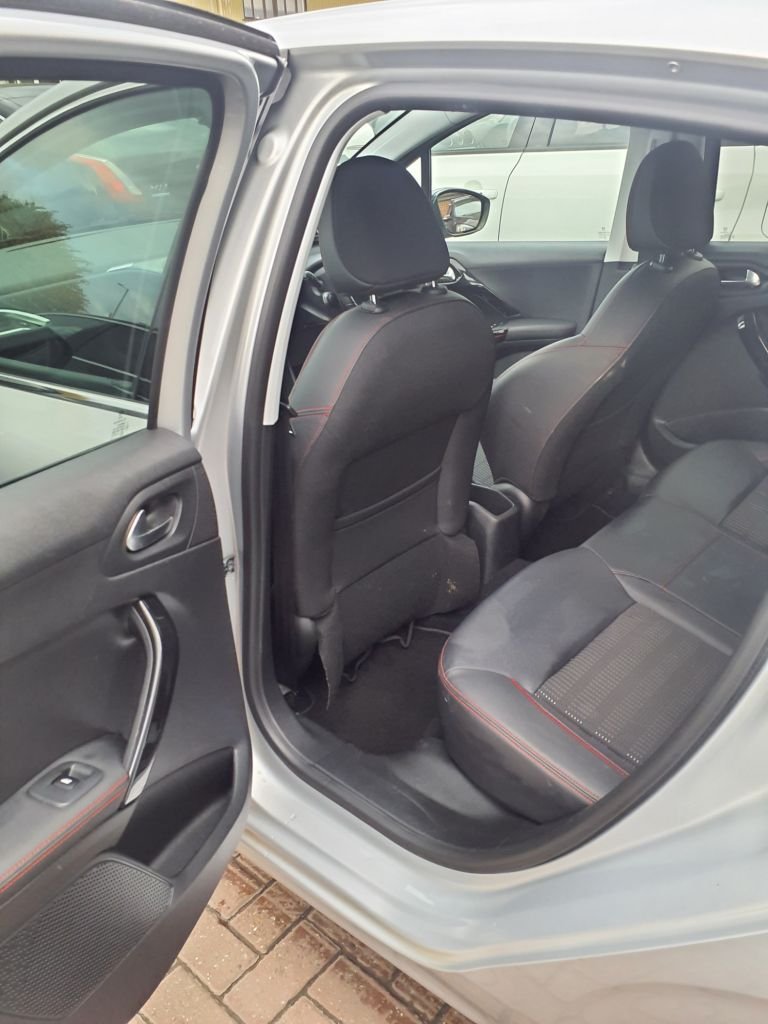 Used Peugeot 208 2018 for sale - 76430080: Photo 6