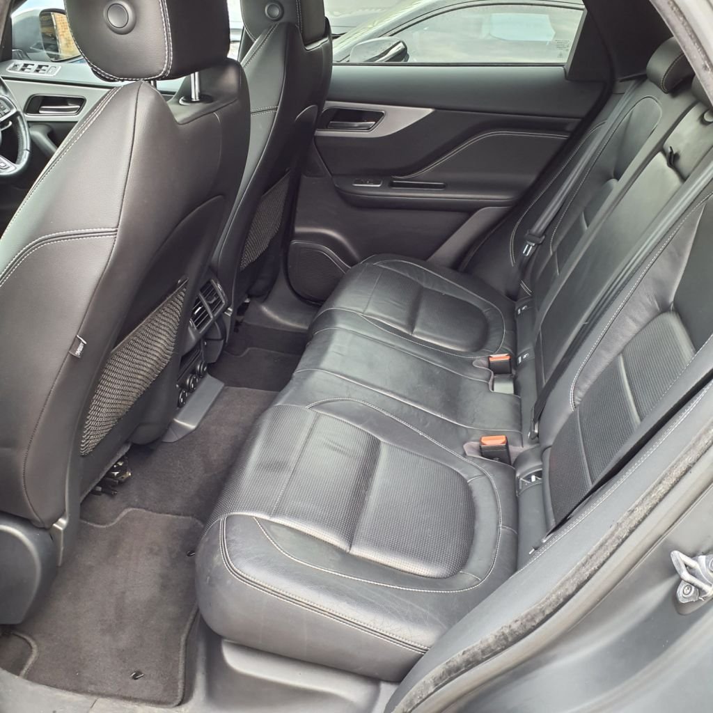 Used Jaguar F-Pace 2017 for sale - 77477755: Photo 5