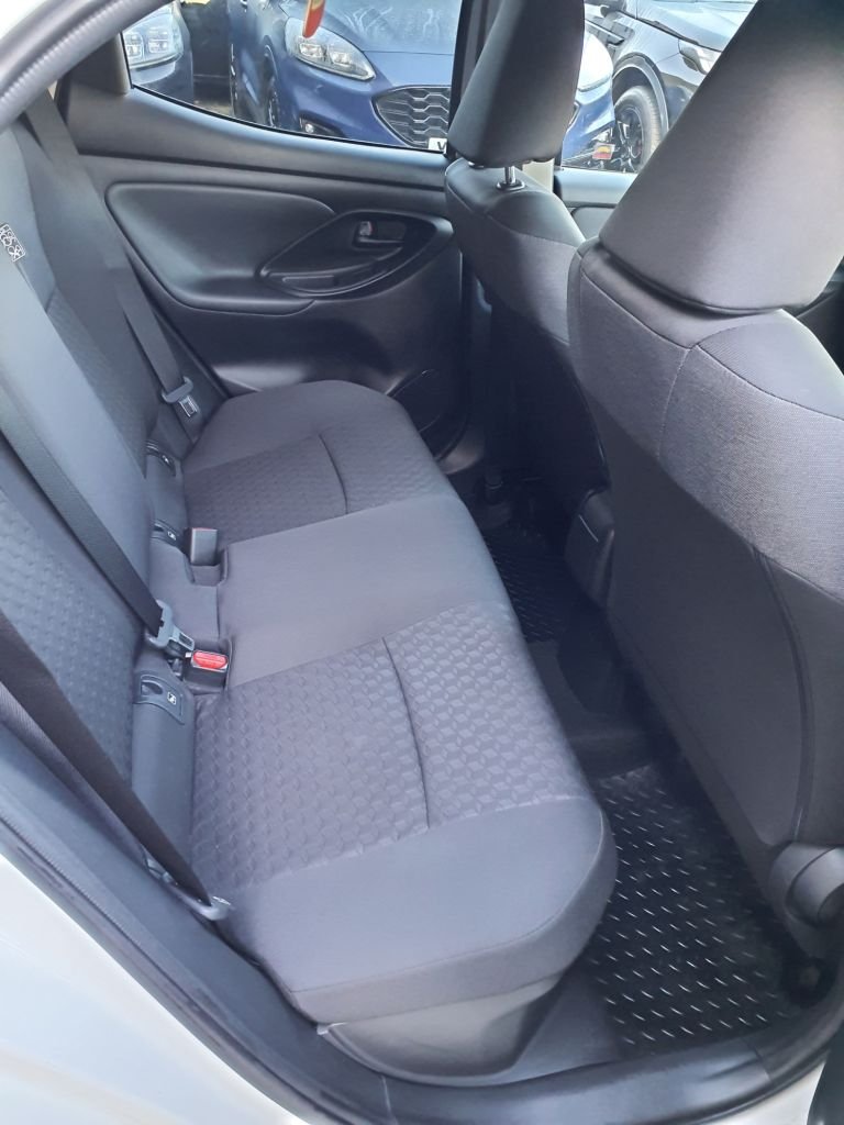 Used Toyota Yaris 2023 for sale - 77038276: Photo 10