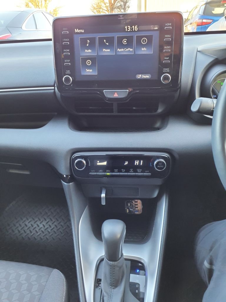 Used Toyota Yaris 2023 for sale - 77038276: Photo 15