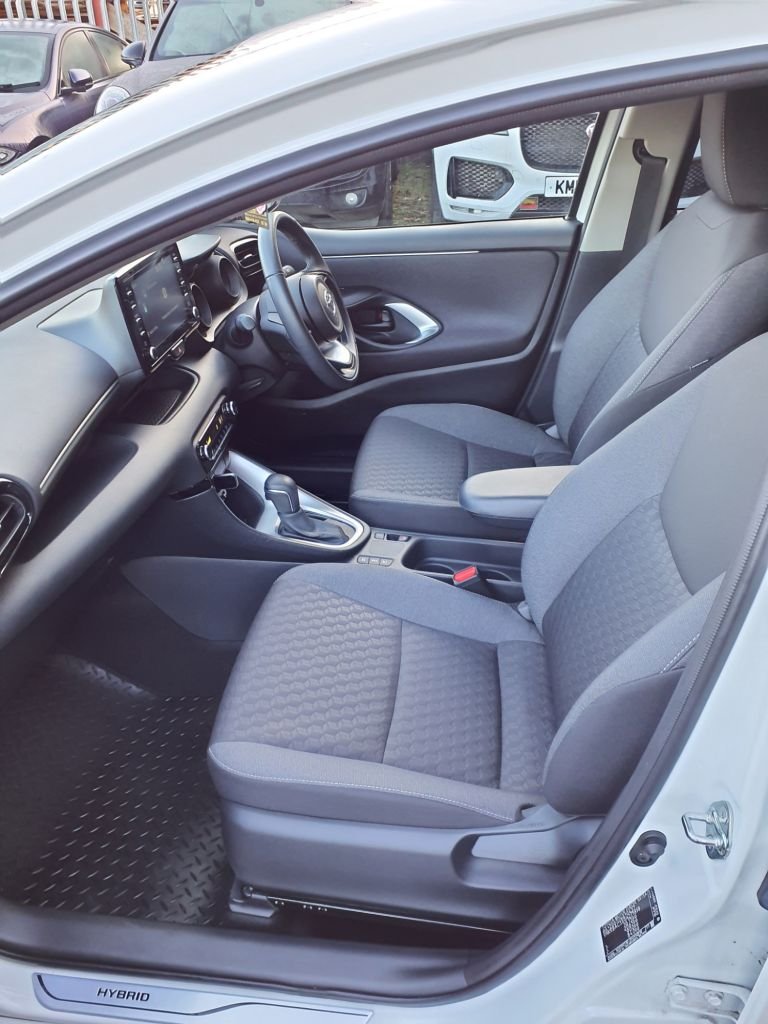 Used Toyota Yaris 2023 for sale - 77038276: Photo 4