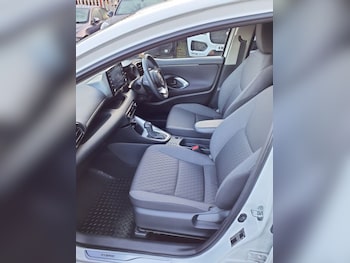 Used Toyota Yaris 2023 for sale - 77038276: Photo