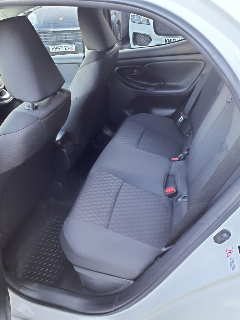 Used Toyota Yaris 2023 for sale - 77038276: Photo 5