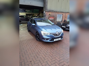 2017 (17) - 1.5 dCi Dynamique Nav Hatchback 5dr Diesel Manual Euro 6 (s/s) (110 ps)