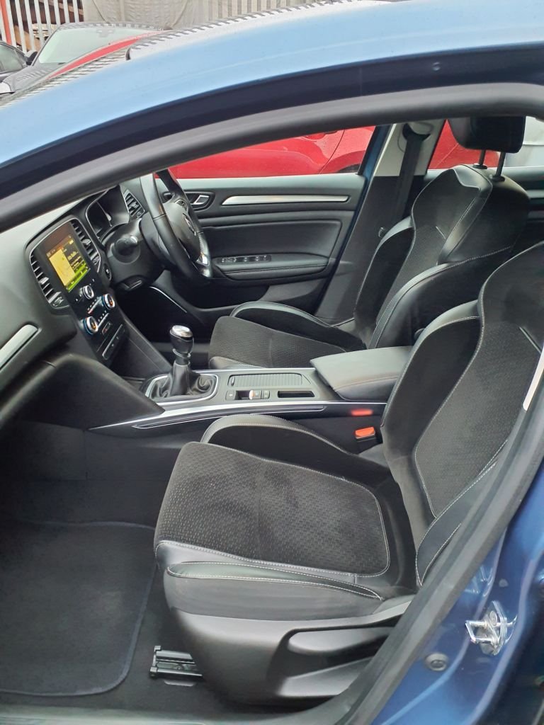 Used Renault Megane 2017 for sale - 77161680: Photo 4