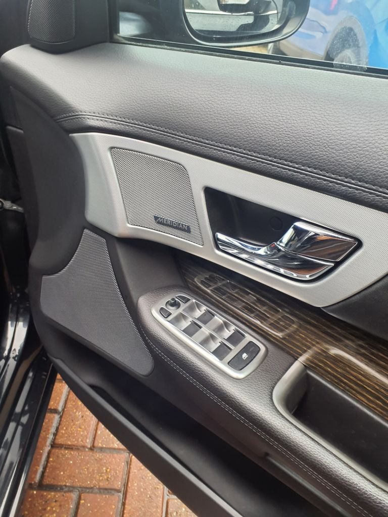 Used Jaguar XF 2015 for sale - 76883474: Photo 14