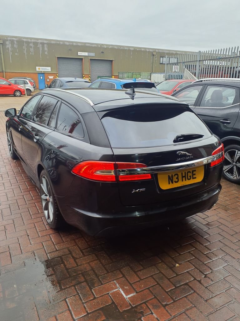 Used Jaguar XF 2015 for sale - 76883474: Photo 8