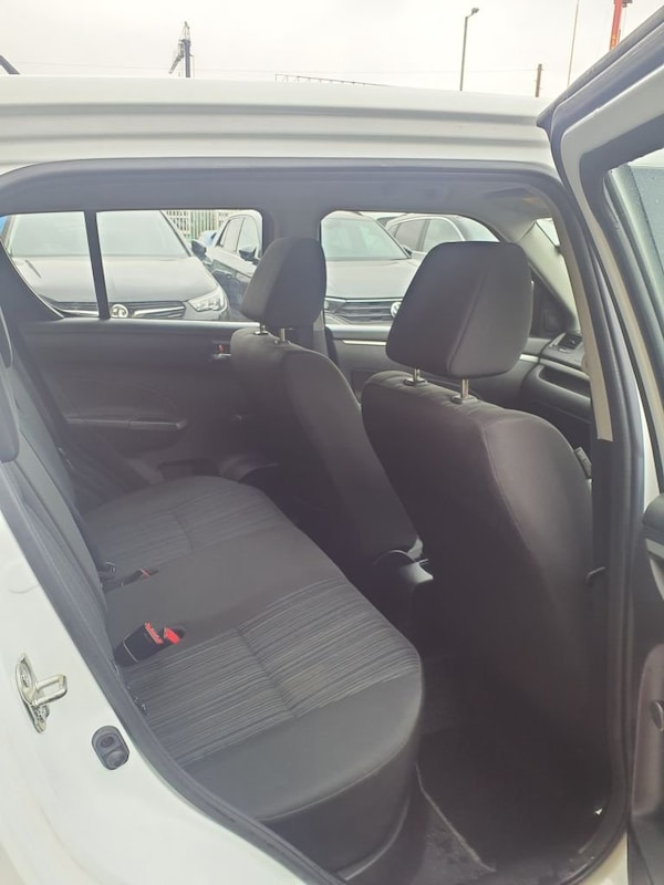 Used Suzuki Swift 2015 for sale - 76210726: Photo 10