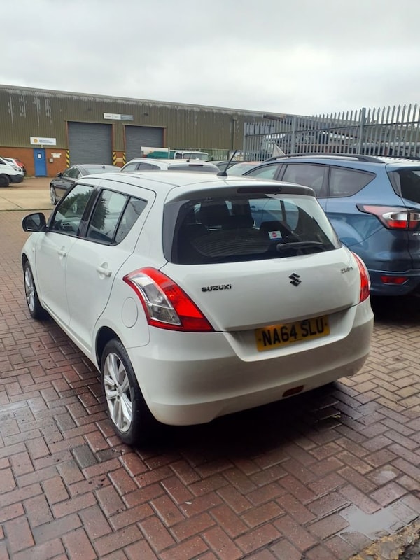 Used Suzuki Swift 2015 for sale - 76210726: Photo 6