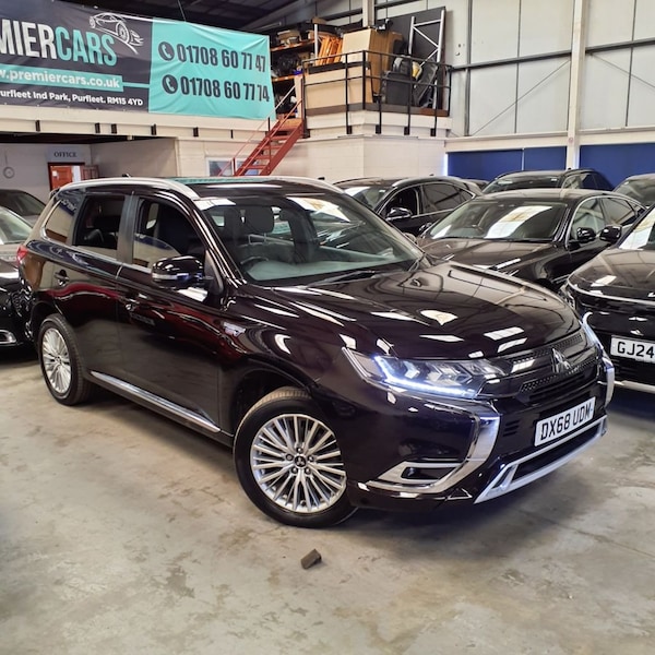 Used Mitsubishi Outlander 2018 for sale - 73701730: Photo 1