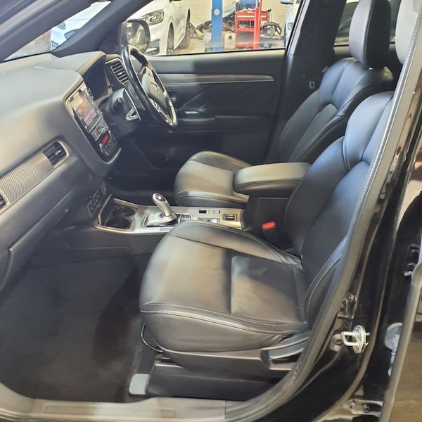 Used Mitsubishi Outlander 2018 for sale - 73701730: Photo 4