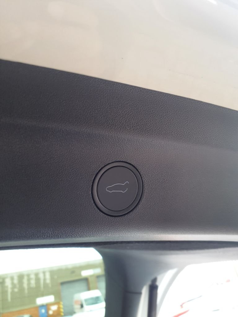 Used Tesla Model Y 2024 for sale - 76582060: Photo 10