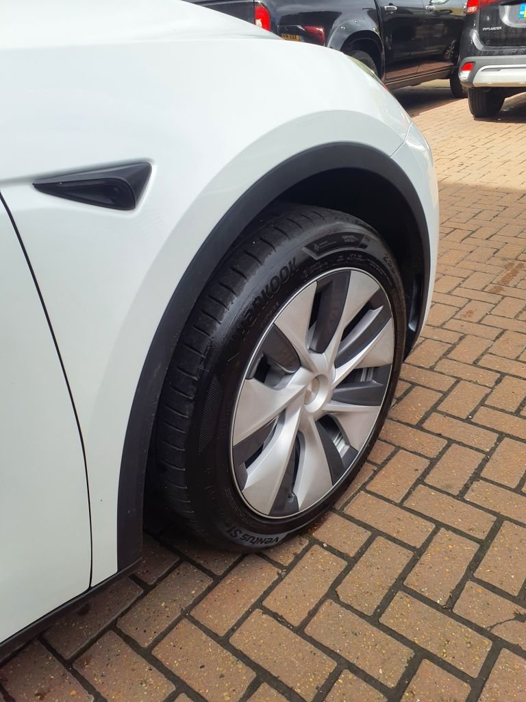 Used Tesla Model Y 2024 for sale - 76582060: Photo 30