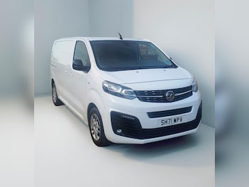 Vauxhall Vivaro feature image
