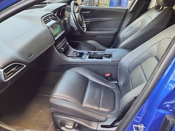 Used Jaguar XE 2019 for sale - 78863784: Photo