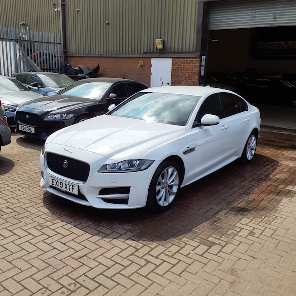 Used Jaguar XF 2019 for sale - 74607241: Photo 3