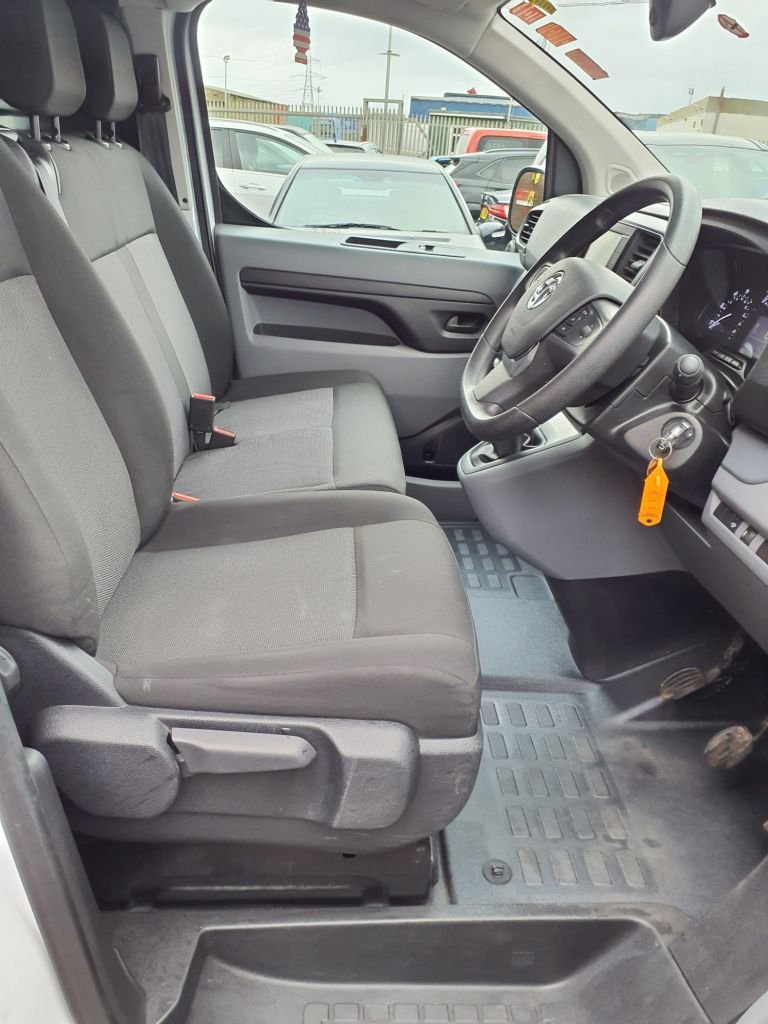 Used Vauxhall Vivaro 2022 for sale - 77342062: Photo 16