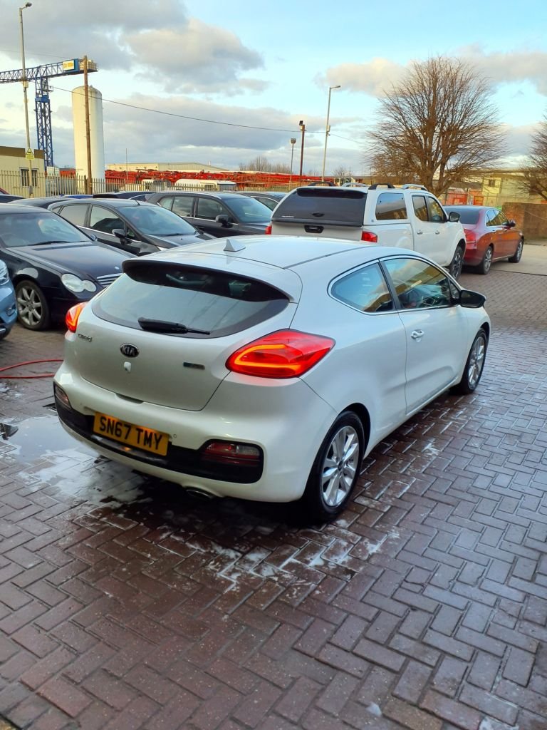 Used Kia Pro Ceed 2017 for sale - 77667525: Photo 9