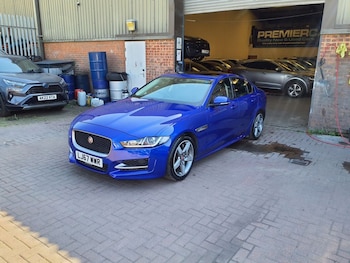 Used Jaguar XE 2017 for sale - 79032290: Photo