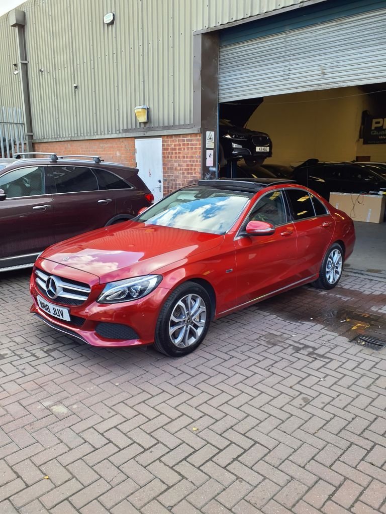 Used Mercedes-Benz C Class 2018 for sale - 76520391: Photo 3