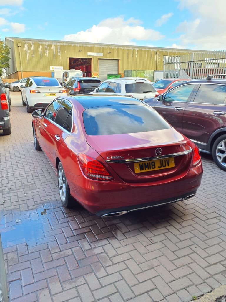 Used Mercedes-Benz C Class 2018 for sale - 76520391: Photo 6