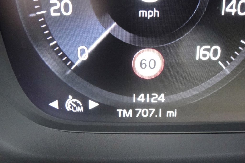 Used Volvo XC40 2020 for sale - 77327870: Photo 14