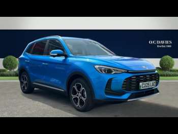 2025 - SE Manual 5-Door