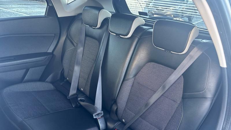 Used Renault Captur for sale - 77186897: Photo 10