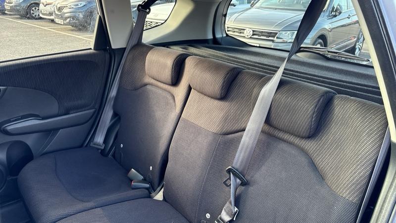 Used Honda Jazz 2014 for sale - 76494563: Photo 10