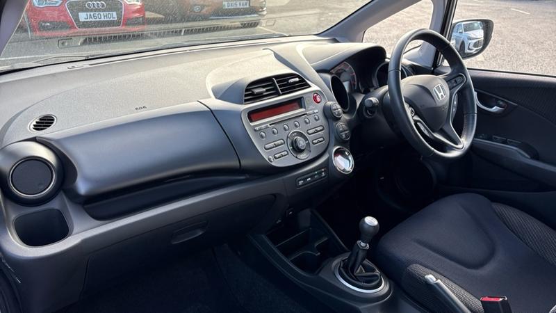 Used Honda Jazz 2014 for sale - 76494563: Photo 6