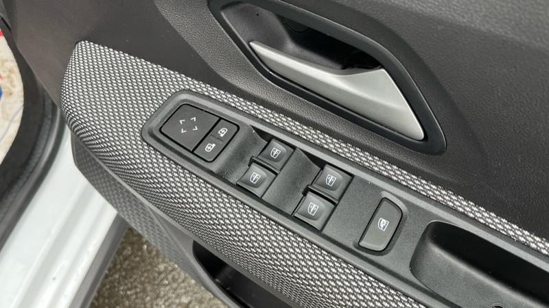 Used Dacia Jogger 2023 for sale - 77198883: Photo 29