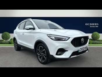 2022 - EXCLUSIVE Manual 5-Door