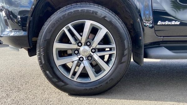 Used Toyota Hilux 2019 for sale - 76285383: Photo 19