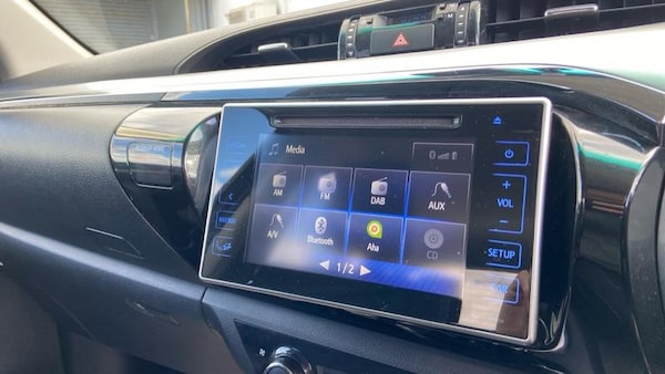Used Toyota Hilux 2019 for sale - 76285383: Photo 34