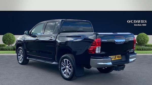Used Toyota Hilux 2019 for sale - 76285383: Photo 3