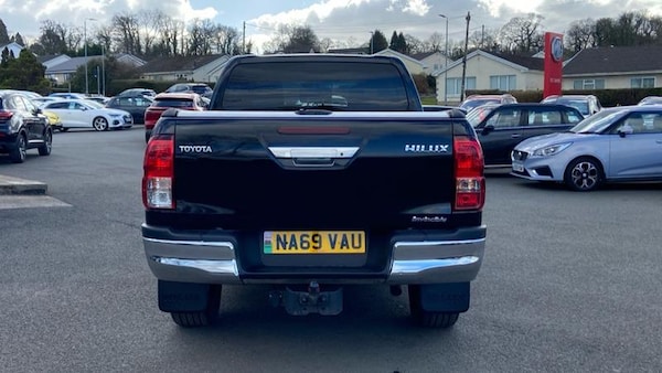 Used Toyota Hilux 2019 for sale - 76285383: Photo 8