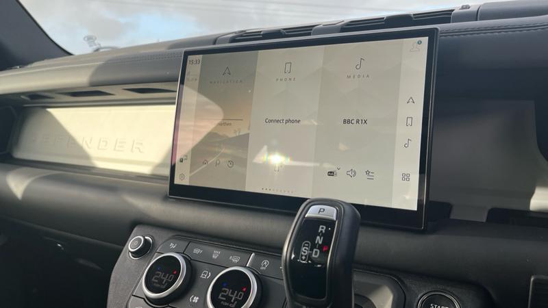 Used Land Rover Defender 2023 for sale - 77971235: Photo 16