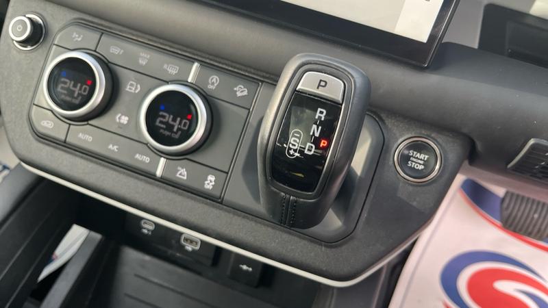Used Land Rover Defender 2023 for sale - 77971235: Photo 26