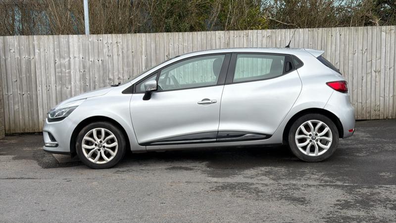 Used Renault Clio 2017 for sale - 77915632: Photo 13