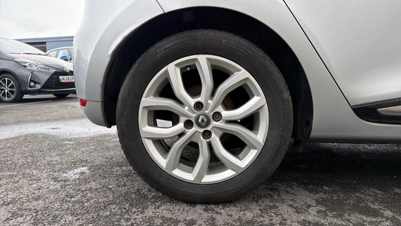 Used Renault Clio 2017 for sale - 77915632: Photo 15