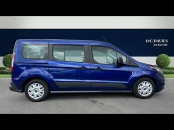 Used Ford Grand Tourneo Connect 2017 for sale - 74917477: Photo