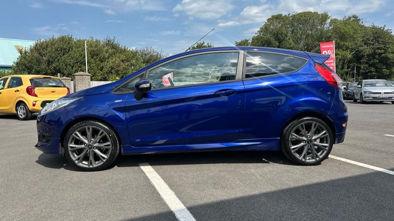 Used Ford Fiesta 2017 for sale - 76918382: Photo 13