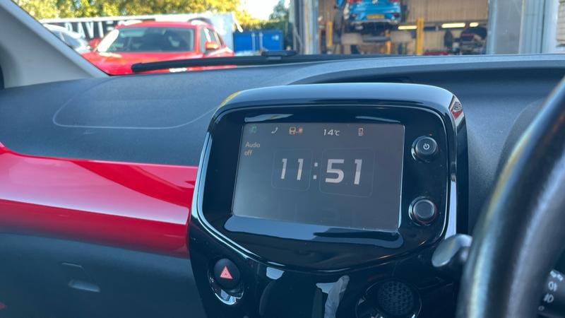 Used Toyota AYGO 2018 for sale - 76716389: Photo 16