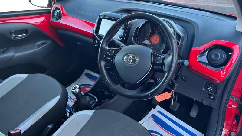 Used Toyota AYGO 2018 for sale - 76716389: Photo 27