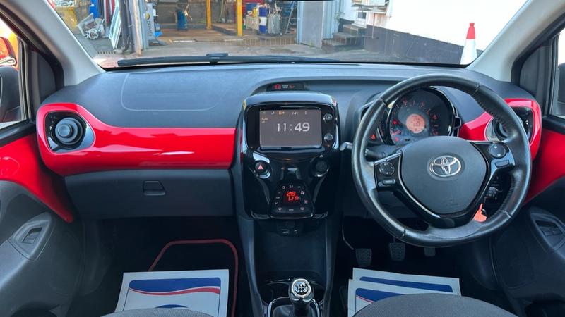 Used Toyota AYGO 2018 for sale - 76716389: Photo 5