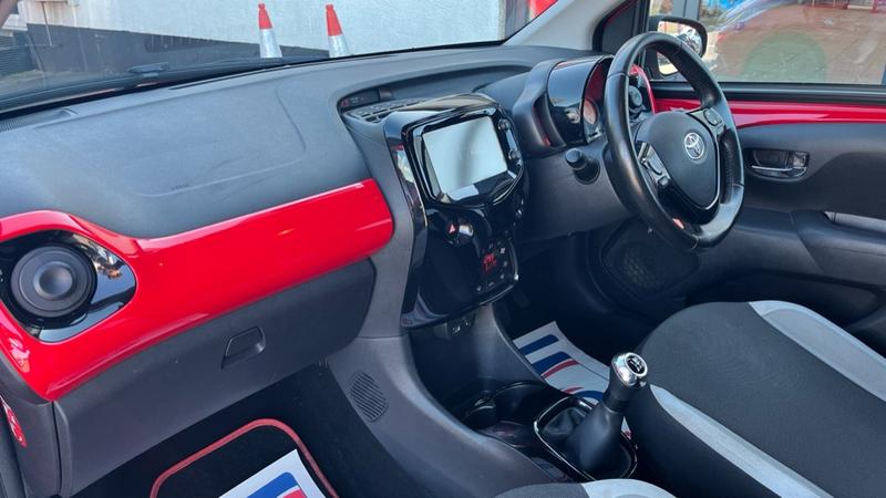 Used Toyota AYGO 2018 for sale - 76716389: Photo 6