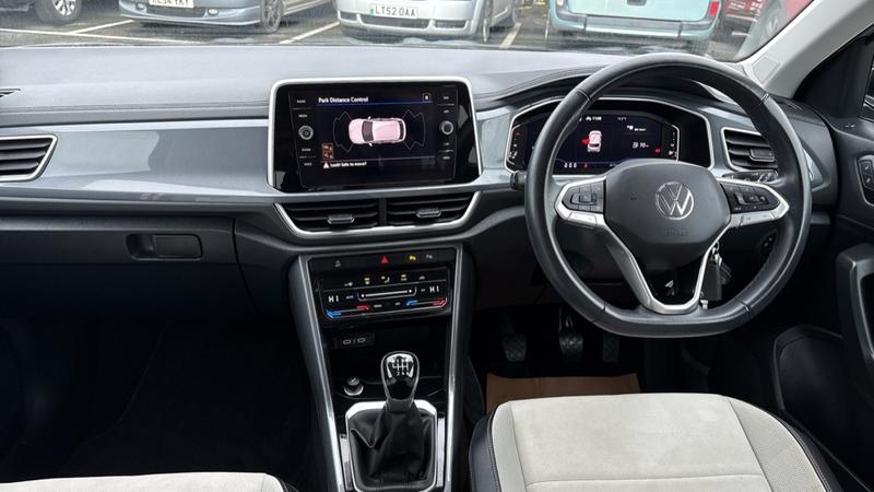 Used Volkswagen T-Roc 2023 for sale - 76830292: Photo 5