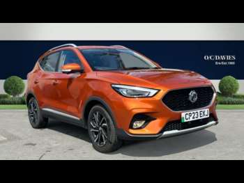 2023 - Exclusive Manual 5-Door